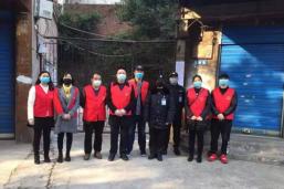 “防控疫情、党员先行”——学院设立疫情防控志愿服务点向社区居民宣传疫情防控知识